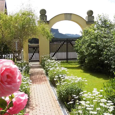 Zum Lilienstein Apartment