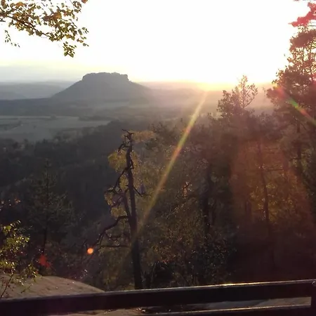 Zum Lilienstein Апартаменты