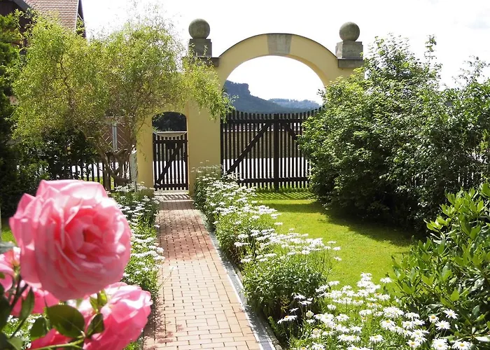 Zum Lilienstein 公寓